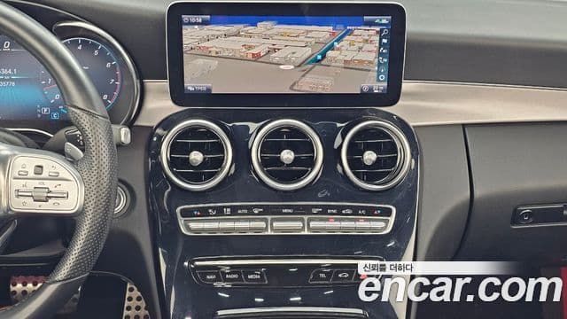 Mercedes-Benz C-Class 2020 — Photo 17/20