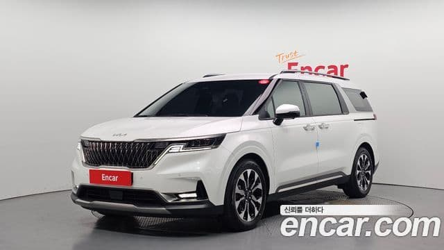 Kia Carnival 2023 — Фото 1/20