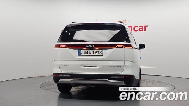 Kia Carnival 2023 — Фото 4/20