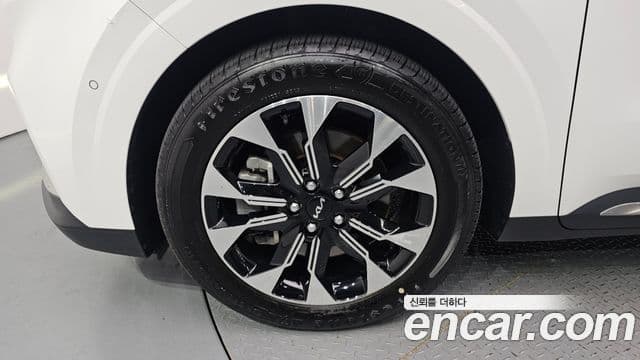 Kia Carnival 2023 — Фото 5/20