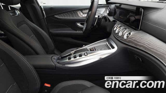 Mercedes-Benz AMG GT 2025 — Photo 6/20