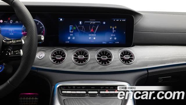 Mercedes-Benz AMG GT 2025 — Photo 2/20