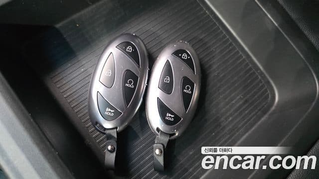 Hyundai Staria 2024 — Photo 13/33