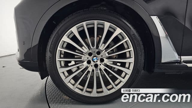 BMW X7 2020 — ფოტო 5/20