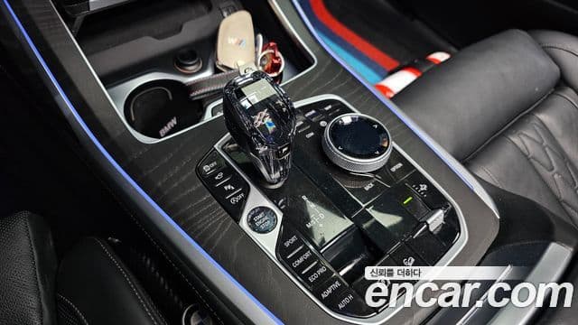 BMW X7 2020 — ფოტო 9/20