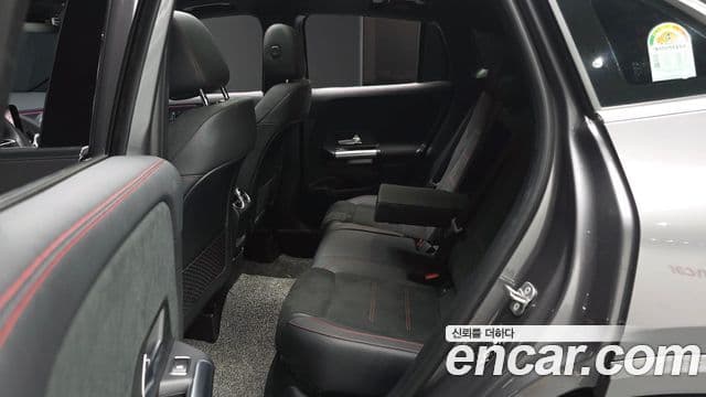 Mercedes-Benz GLA-Class 2024 — Фото 11/20