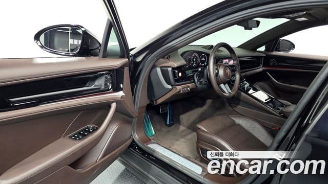 Porsche Panamera 2025 — Şəkil 10/20