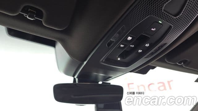 Porsche Panamera 2025 — Şəkil 19/20