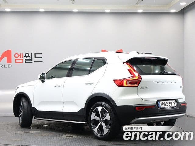 Volvo XC40 2024 — Фото 3/20