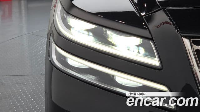 Genesis GV80 2021 — ფოტო 4/37