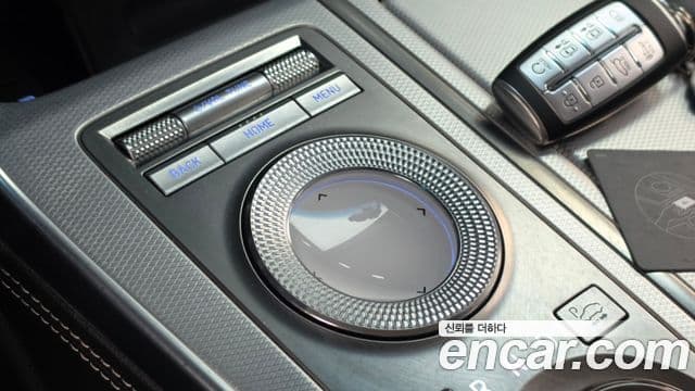 Genesis GV80 2021 — ფოტო 12/37