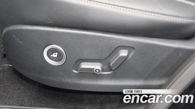 Genesis GV80 2021 — ფოტო 7/37