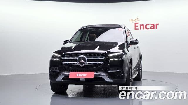 Mercedes-Benz GLE-Class 2025 — Photo 13/36