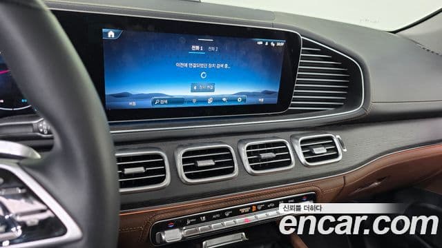 Mercedes-Benz GLE-Class 2025 — Photo 35/36