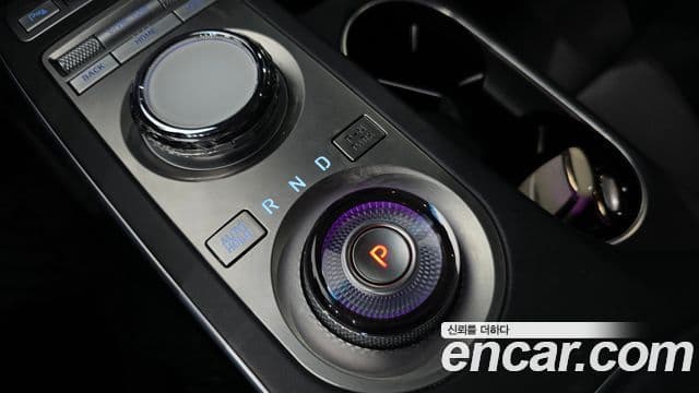 Genesis GV70 2022 — Şəkil 9/20