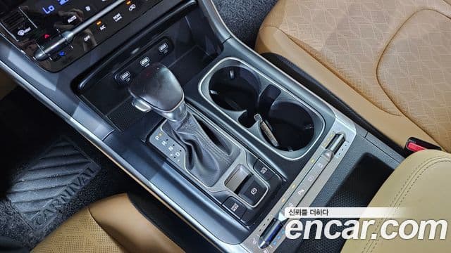 Kia Carnival 2021 — Фото 9/20