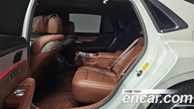Genesis G90 2022 — Photo 23/35