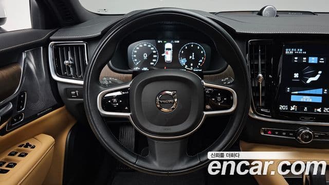 Volvo V90 Cross Country 2021 — ფოტო 12/20