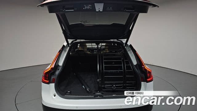 Volvo V90 Cross Country 2021 — ფოტო 20/20