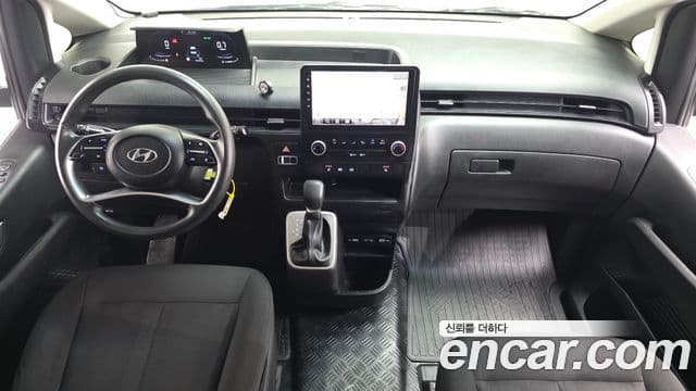 Hyundai Staria 2022 — ფოტო 7/20