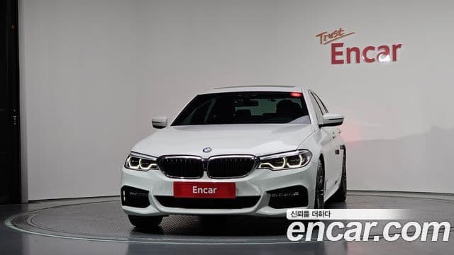 BMW 5 Series 2018 — Фото 3/20