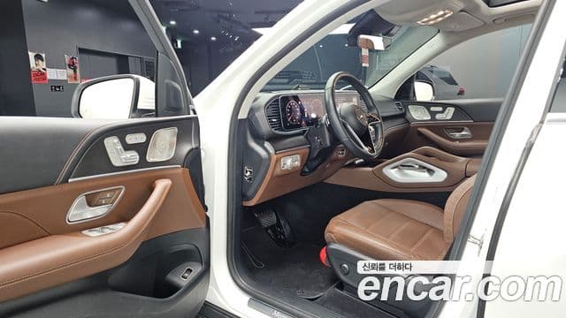 Mercedes-Benz GLE-Class 2023 — Şəkil 10/20