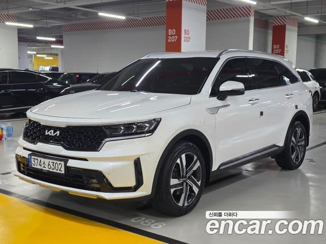 Kia Sorento 2022 — Фото 1/20
