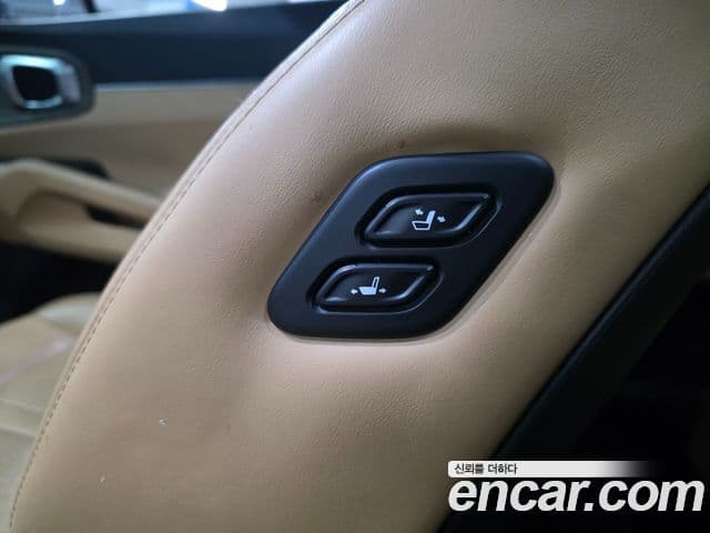 Kia Sorento 2022 — Фото 16/20