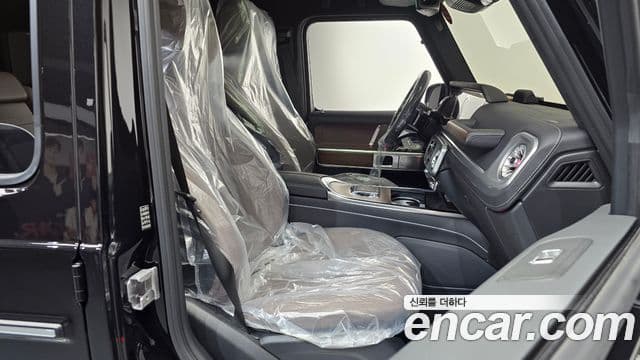 Mercedes-Benz G-Class 2026 — Photo 24/34