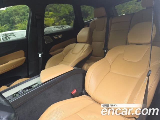 Volvo XC60 2020 — Şəkil 9/20