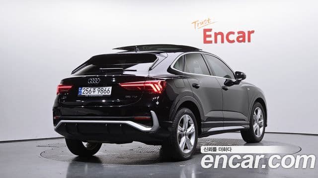 Audi Q3 2022 — Фото 2/20
