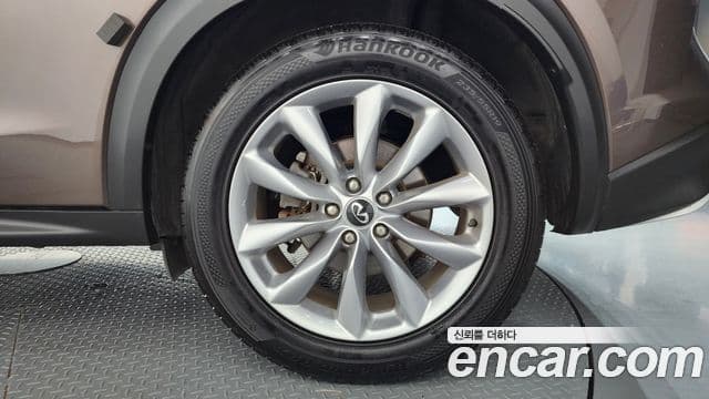 Infiniti QX50 2019 — Photo 24/31