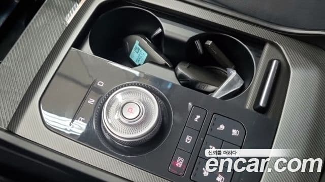 Kia K8 2024 — Şəkil 14/17
