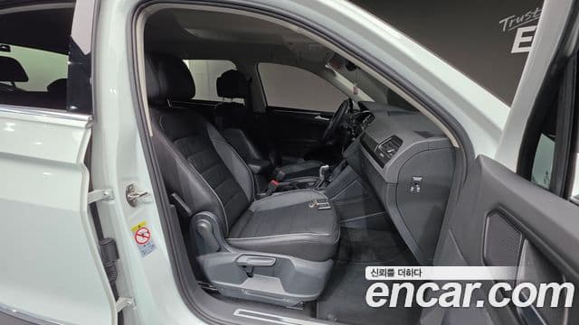 Volkswagen Tiguan 2022 — Şəkil 9/20