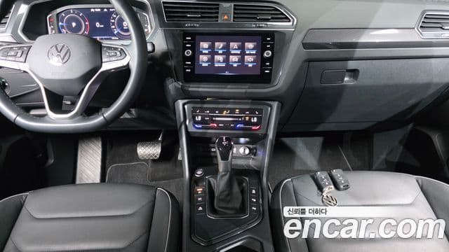Volkswagen Tiguan 2022 — Şəkil 15/20