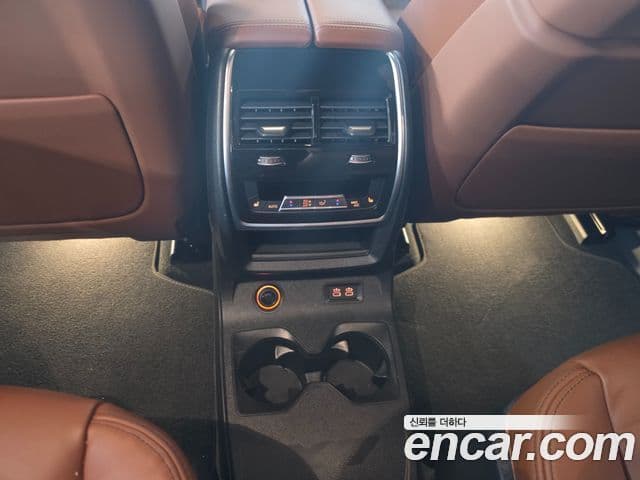 BMW X7 2025 — ფოტო 16/20