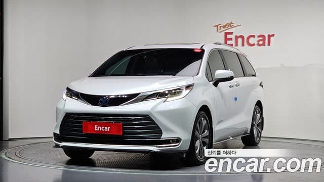 Toyota Sienna 2024 — Şəkil 1/20
