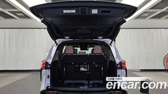 Toyota Sienna 2024 — Şəkil 20/20