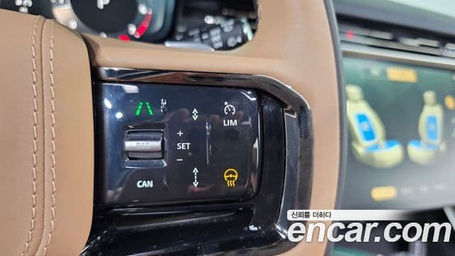 Land Rover Range Rover Sport 2025 — Photo 34/38
