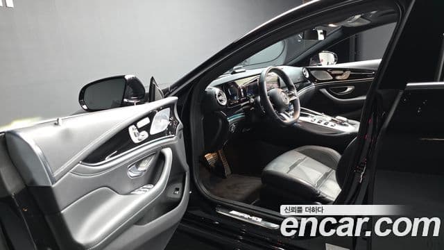 Mercedes-Benz AMG GT 2022 — фото 10 из 20