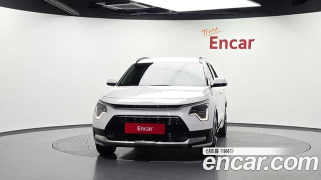Kia Niro 2022 — ფოტო 3/20