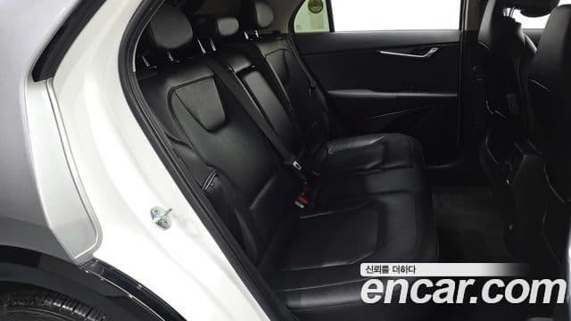 Kia Niro 2022 — ფოტო 11/20
