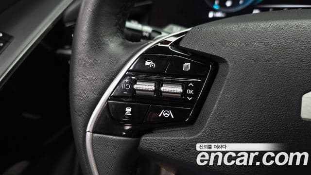 Kia Niro 2022 — ფოტო 15/20