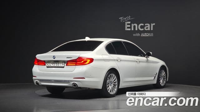 BMW 5 Series 2020 — Şəkil 1/20