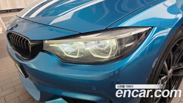 BMW 4 Series 2018 — Şəkil 17/30
