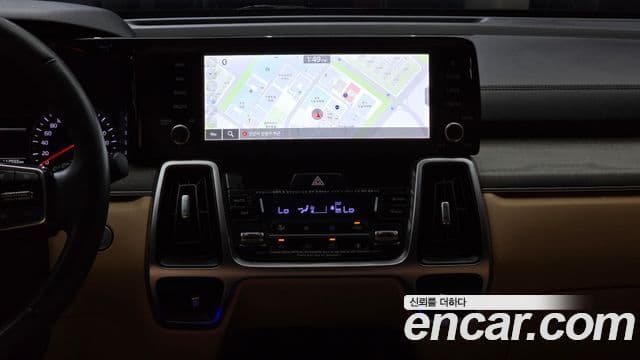 Kia Sorento 2021 — ფოტო 14/20