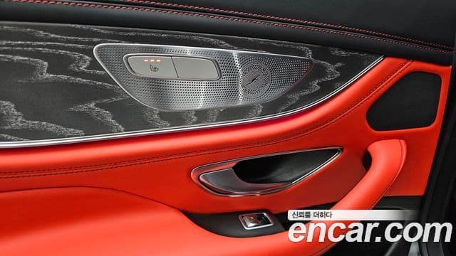 Mercedes-Benz AMG GT 2024 — Photo 15/37