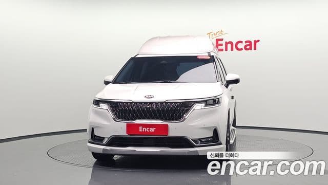 Kia Carnival 2021 — ფოტო 3/20