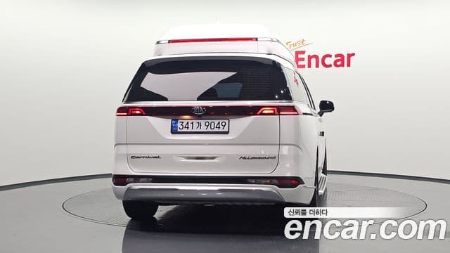Kia Carnival 2021 — ფოტო 4/20