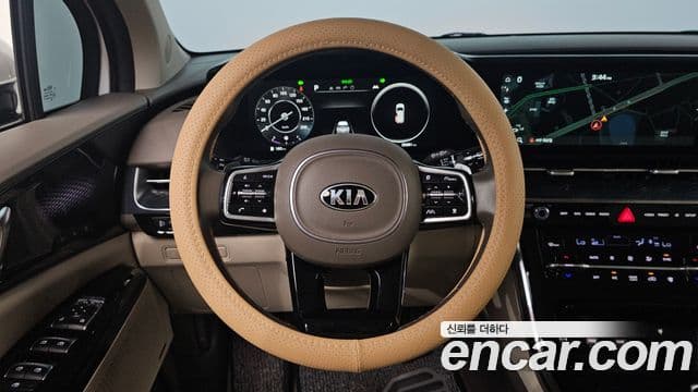Kia Carnival 2021 — ფოტო 13/20